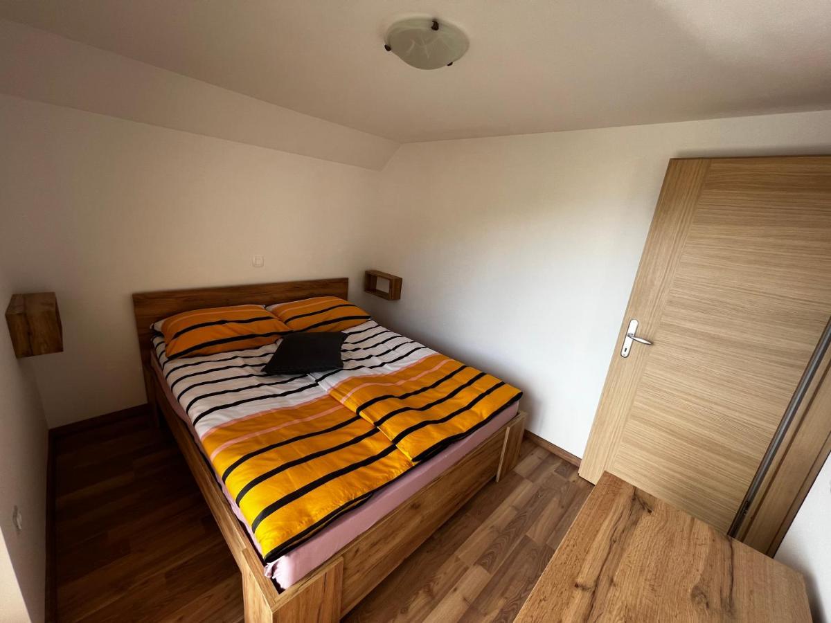 Apartma Ela Згорнье-Горье Экстерьер фото